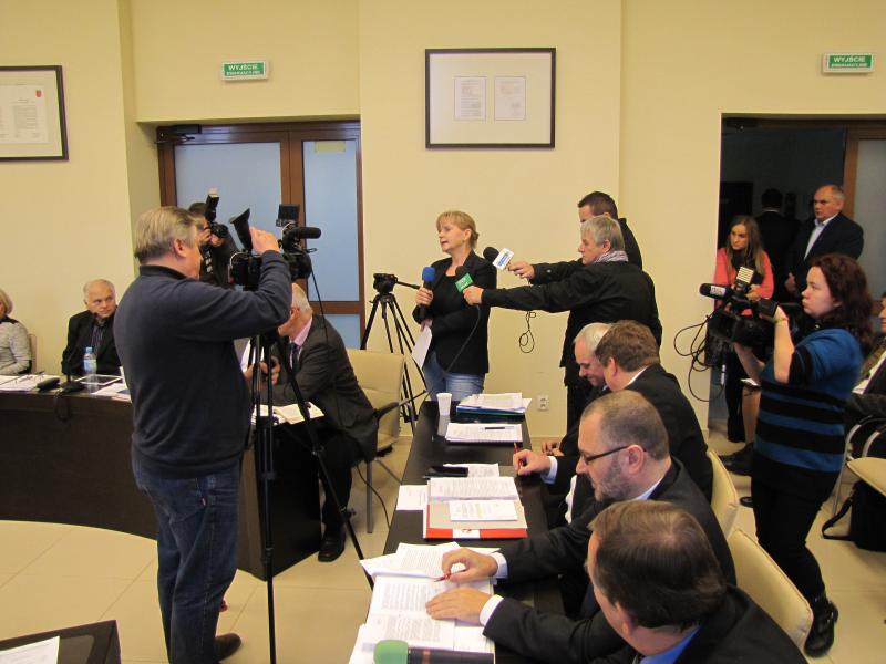 Radni dyskutowali o sytuacji w gminnej spce MZK