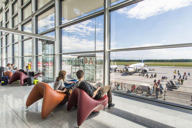 Wakacje po wakacjach – z wrocławskim lotniskiem